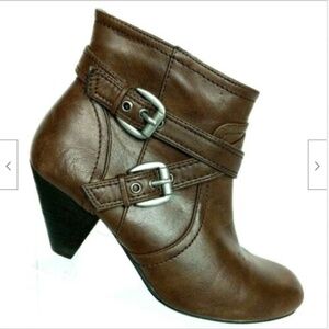 Steve Madden Women's Viccee Brown Leather Boots 7M